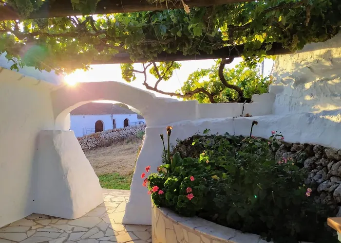 Gemuetliches In Alaior Mit Privatem Pool By Interhome